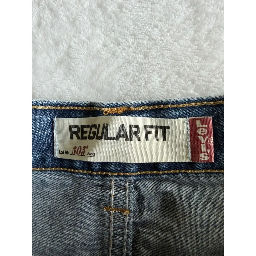 Levis 505 Mens Jeans 34x32 Regular Fit Medium Wash Blue Straight Leg Denim